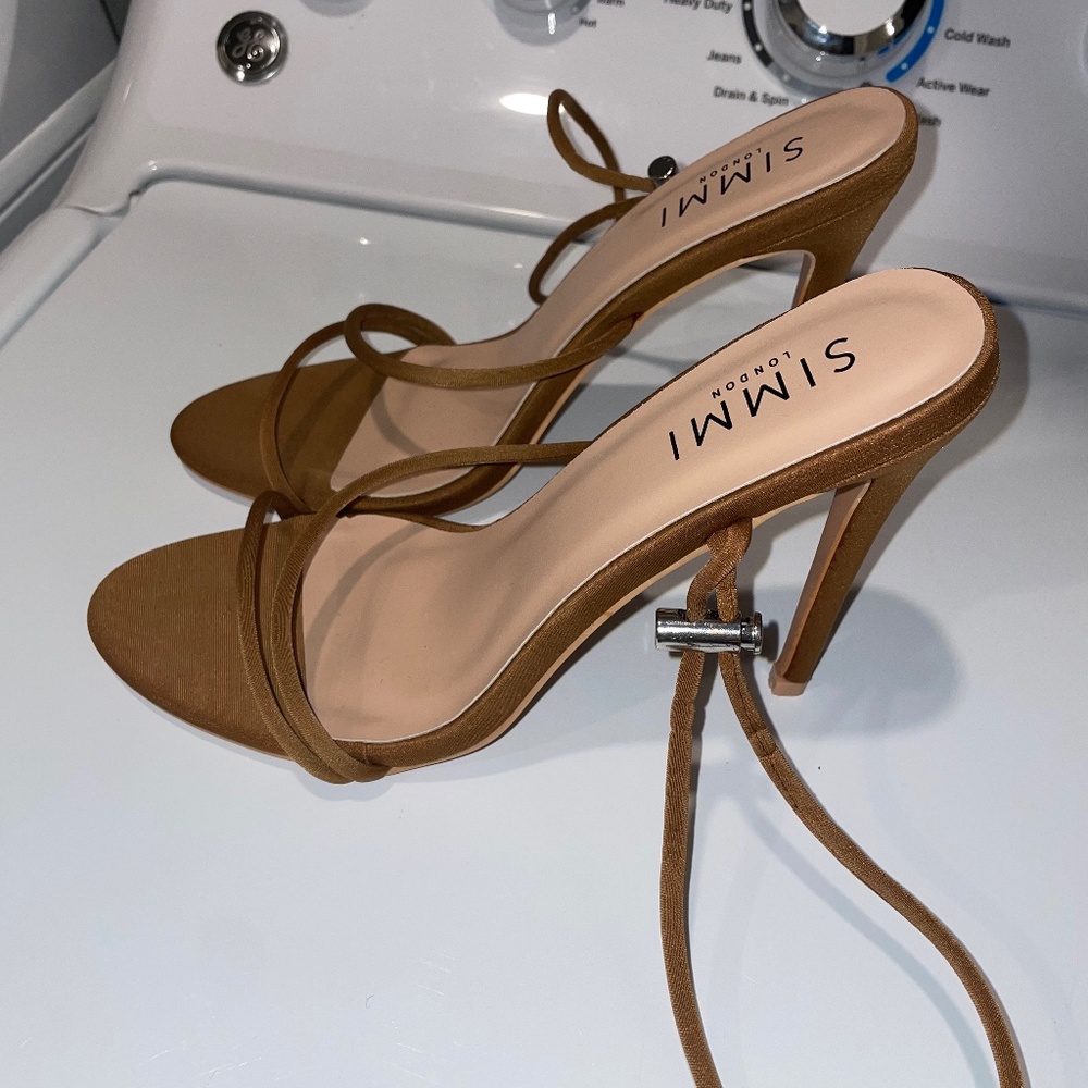 Brand new Simmi London heels